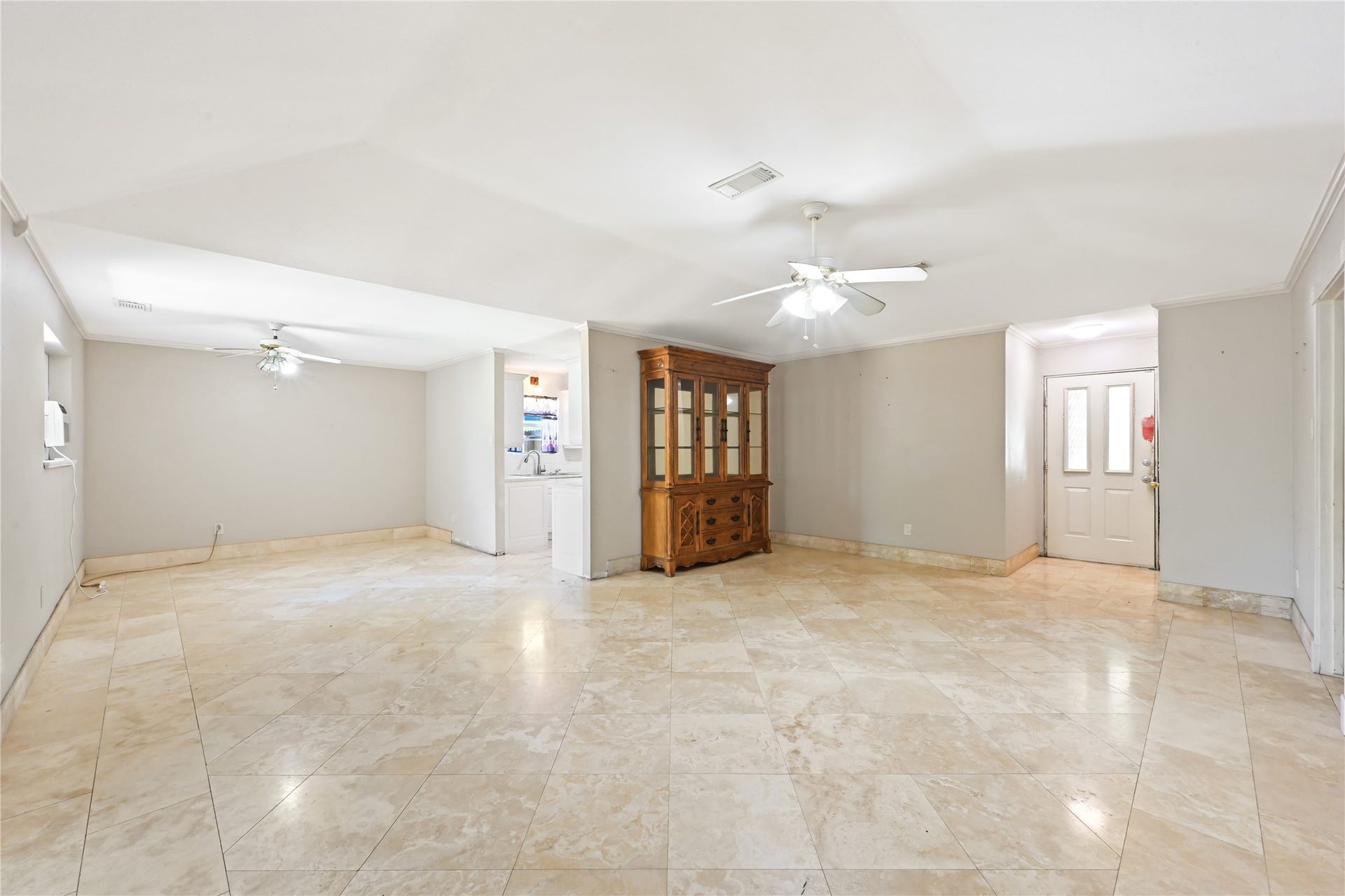 4811 25th Street, Dickinson, TX 77539 4811 25th Street, Dickinson, TX 77539