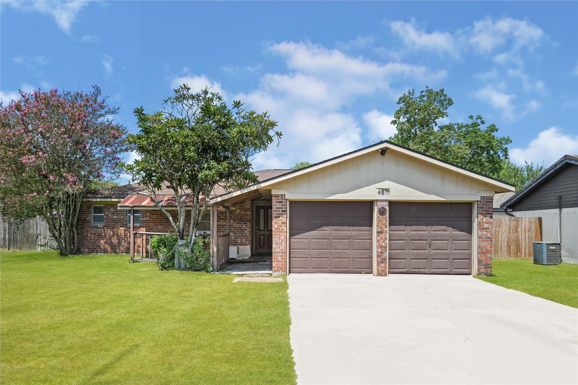 4811 25th Street, Dickinson, TX 77539 4811 25th Street, Dickinson, TX 77539