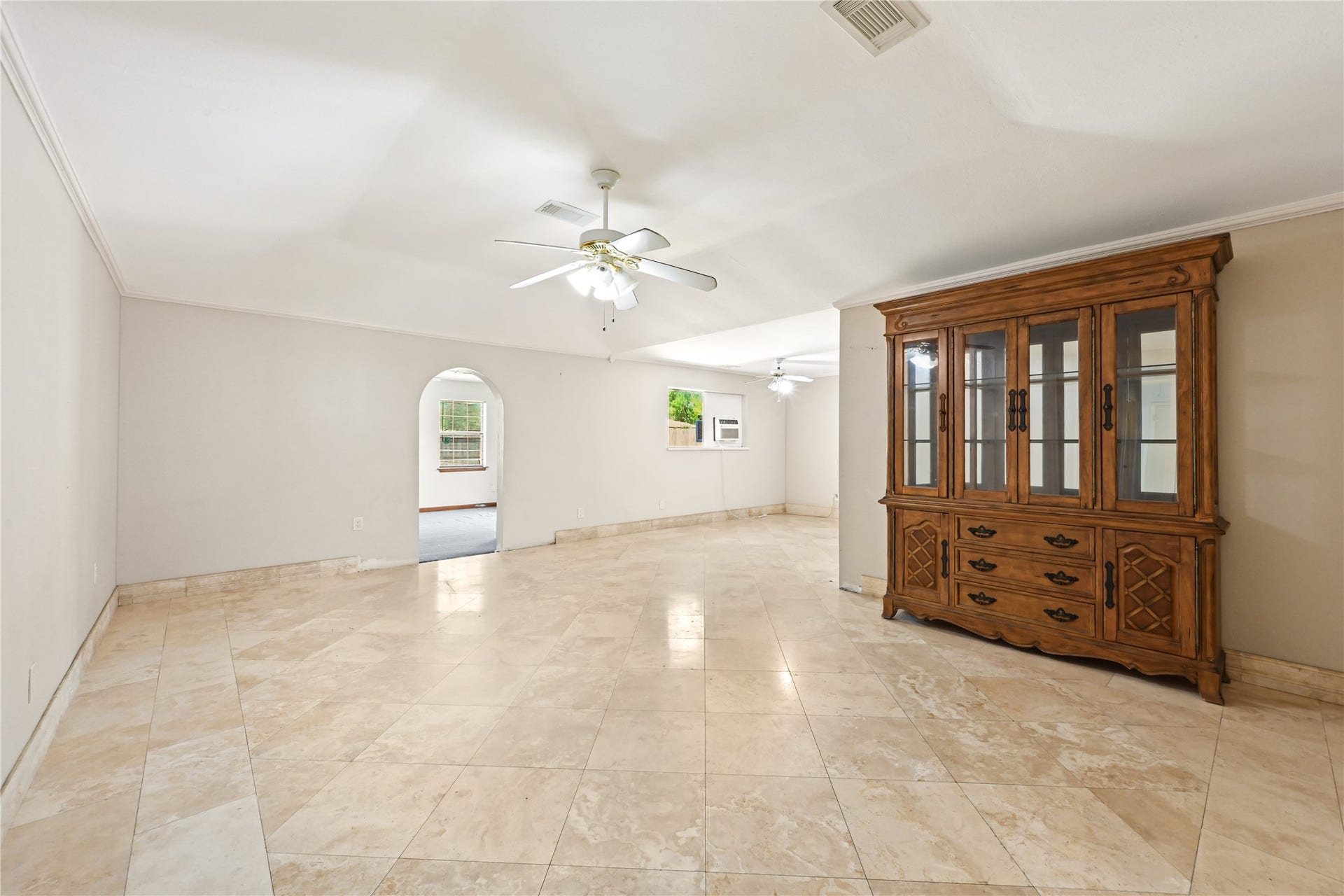 4811 25th Street, Dickinson, TX 77539 4811 25th Street, Dickinson, TX 77539