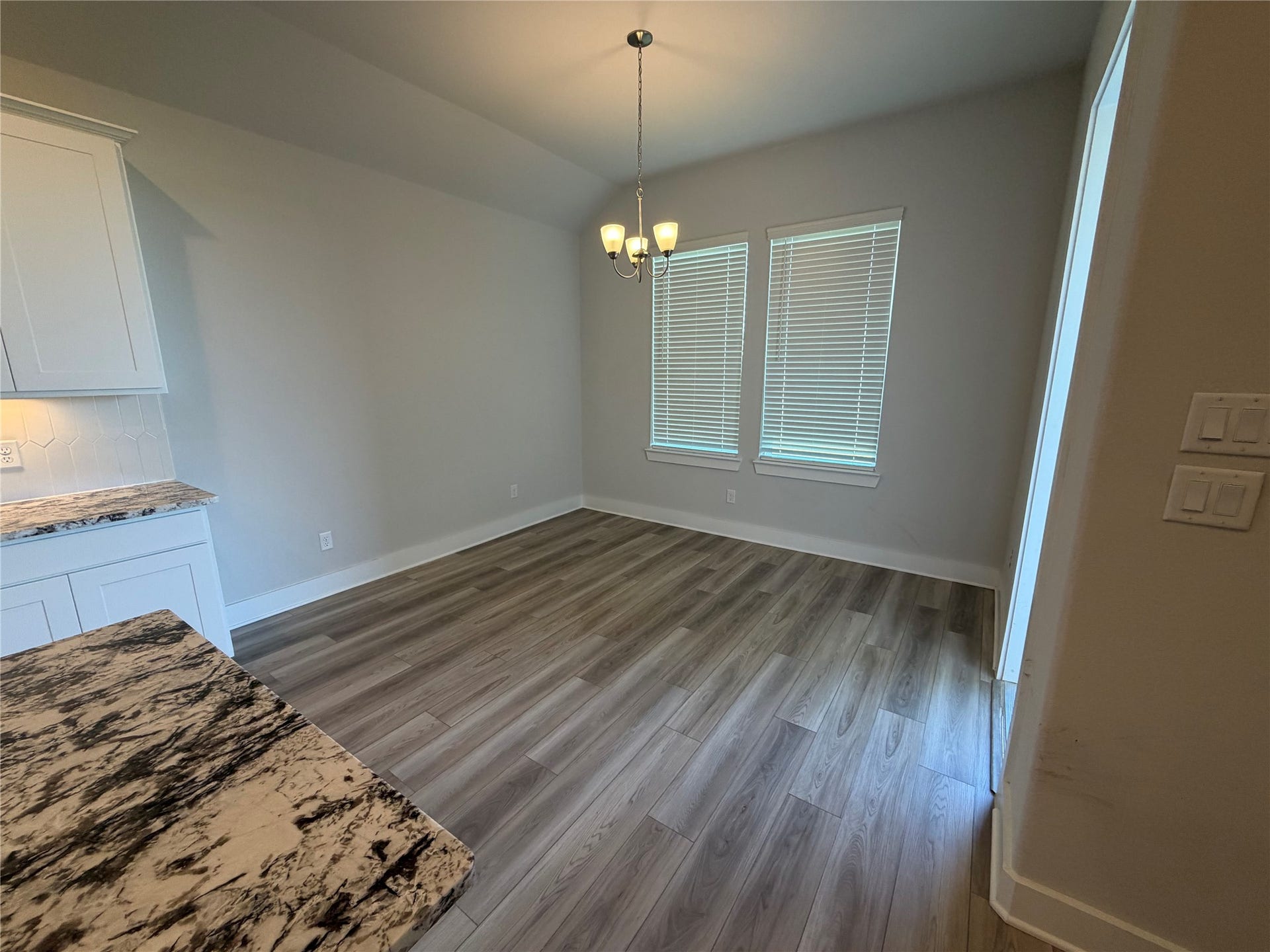 3306 Salton Sea Drive, Texas City, TX 77568 Breakfast area