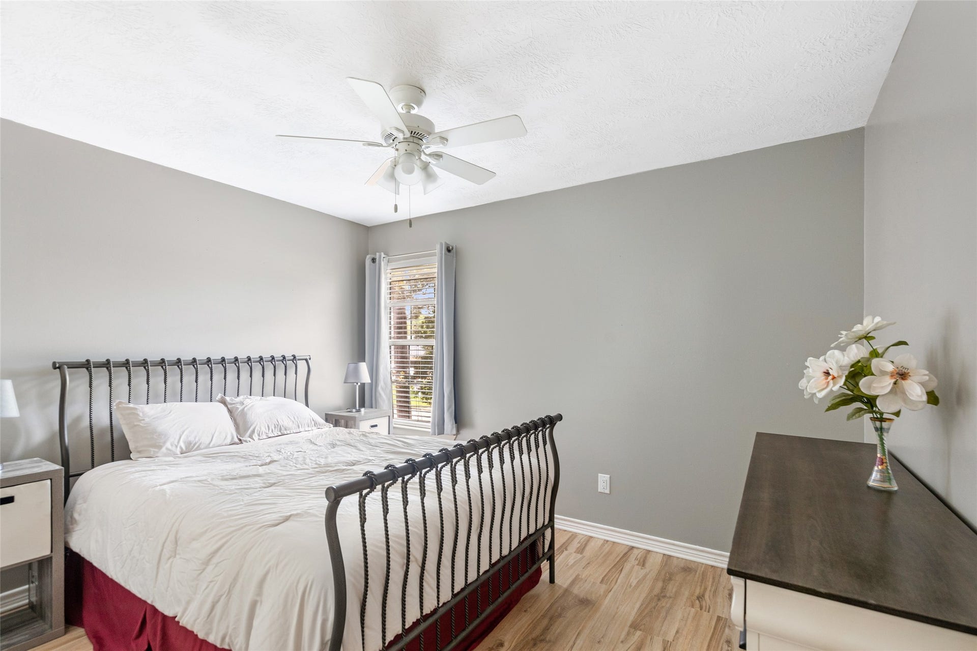 17703 Typhoon Way, Crosby, TX 77532