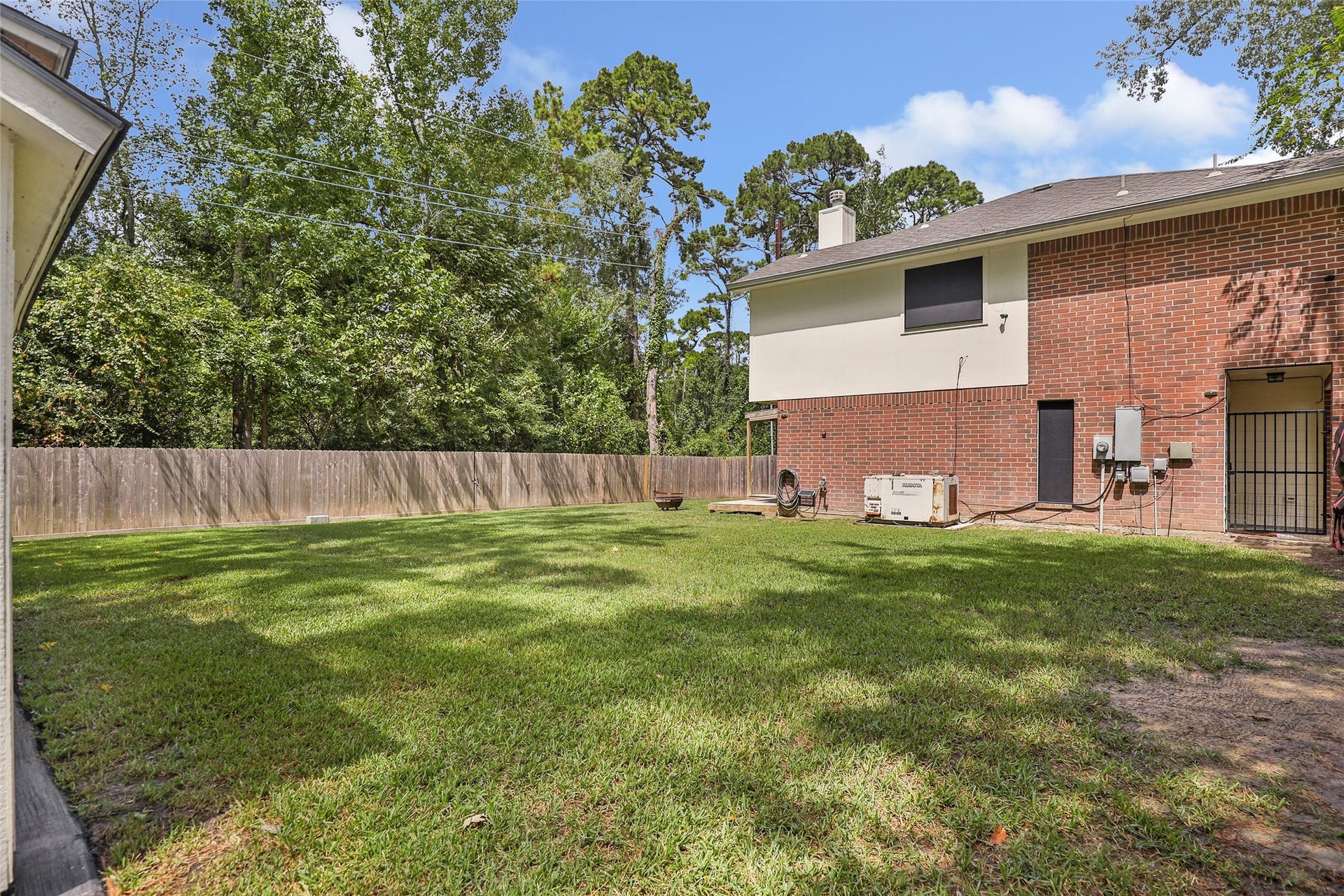 17703 Typhoon Way, Crosby, TX 77532
