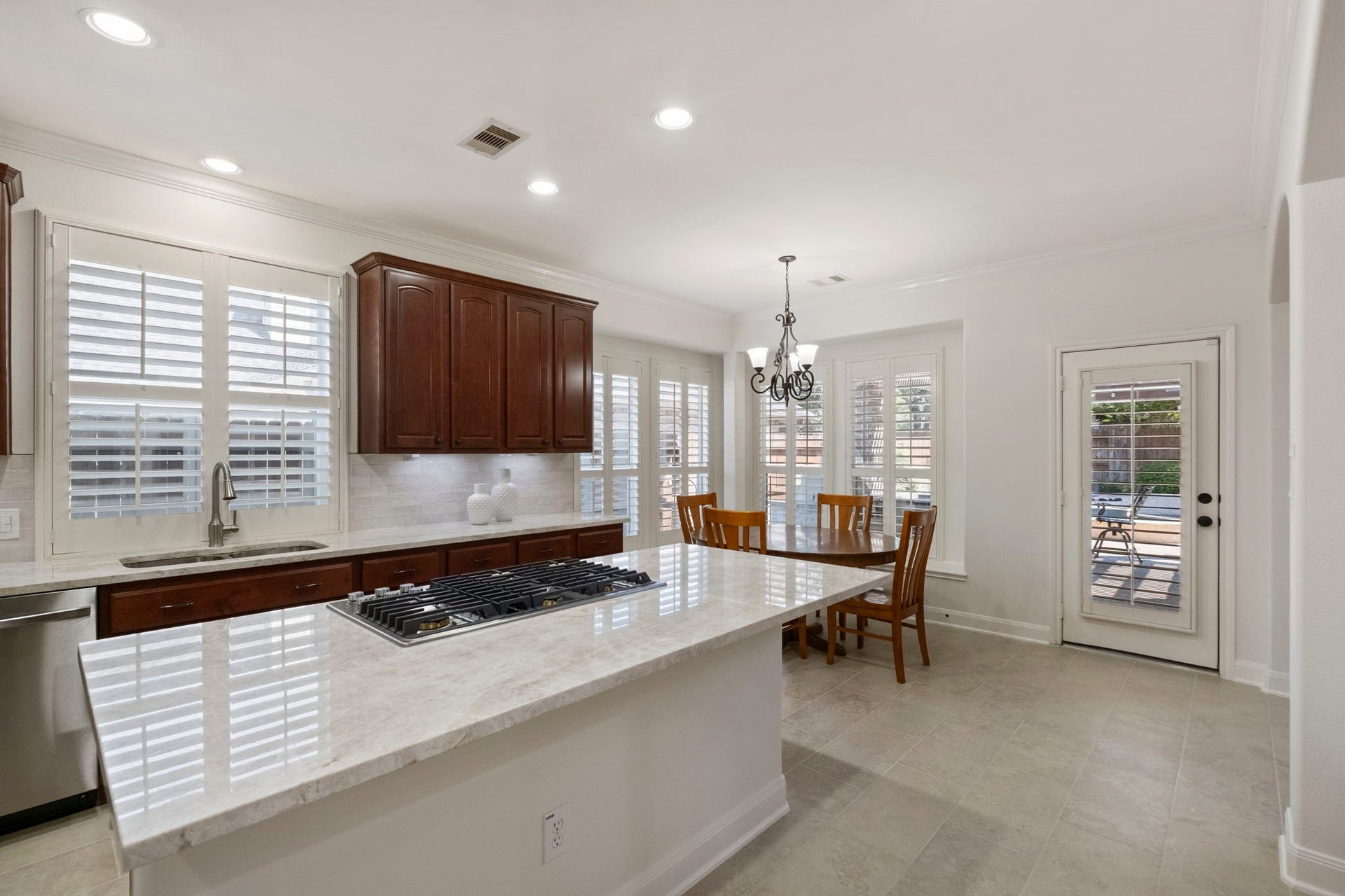 9215 Turtle Pond Lane, Missouri City, TX 77459