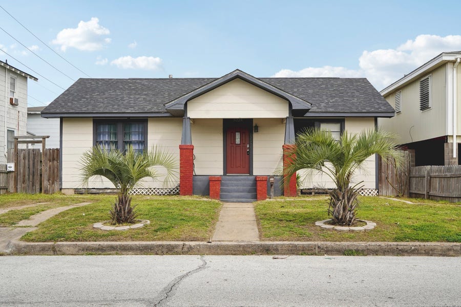 Property photo for 5224 Bernardo De Galvez, Galveston, TX