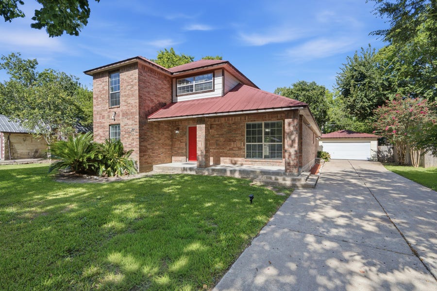 Property photo for 2527 S San Antonio Street, Pearland, TX