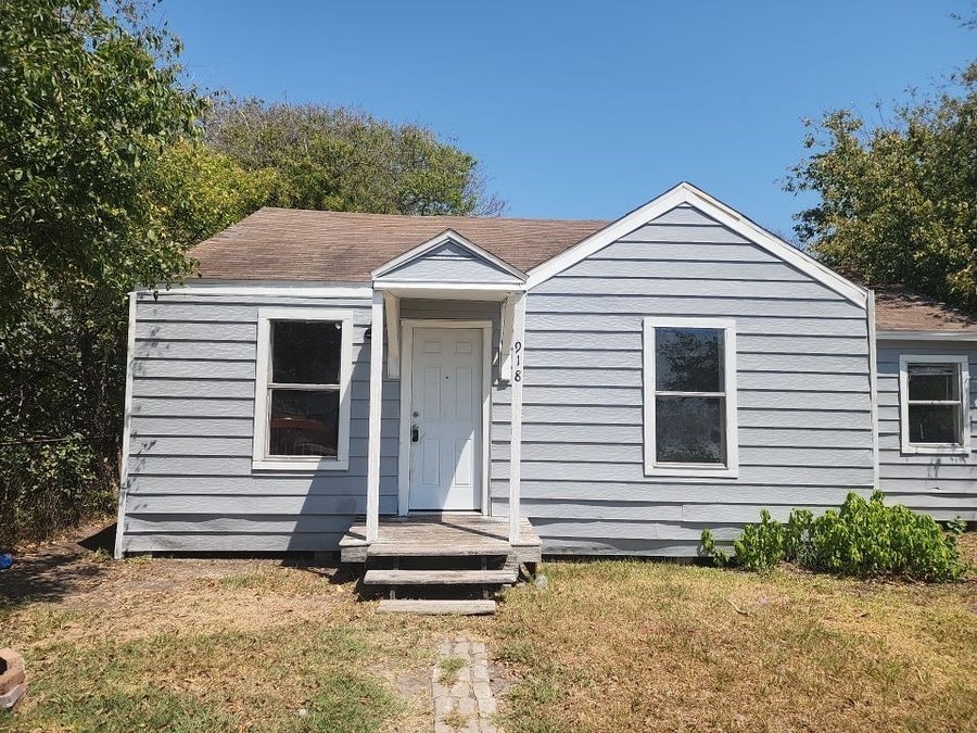 Property photo for 918 3rd Avenue S, Texas City, TX