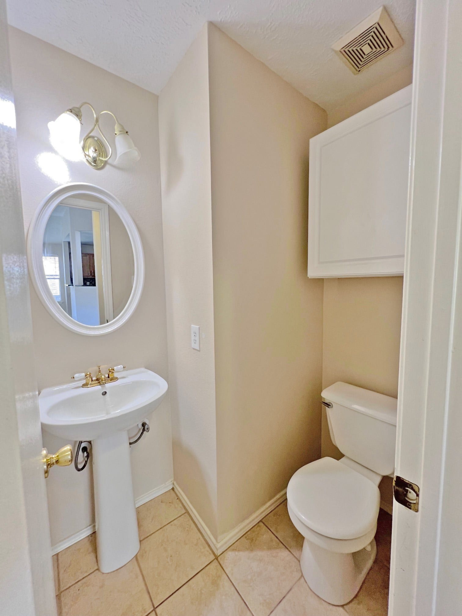 Powder room