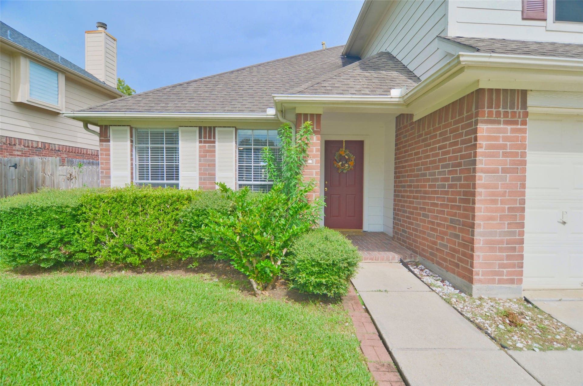 16915 Lighthouse View Drive, Friendswood, TX 77546
