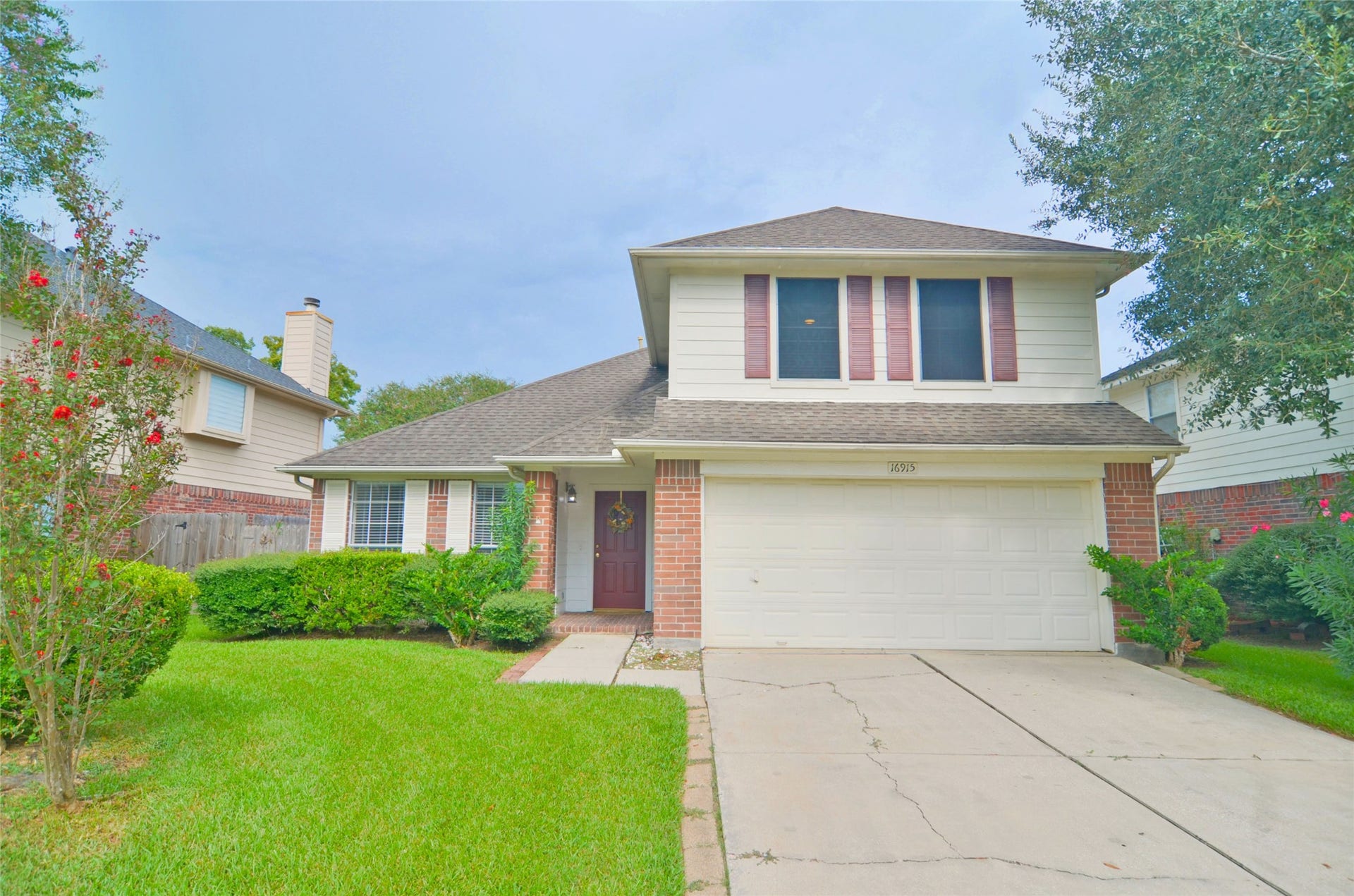 16915 Lighthouse View Drive, Friendswood, TX 77546