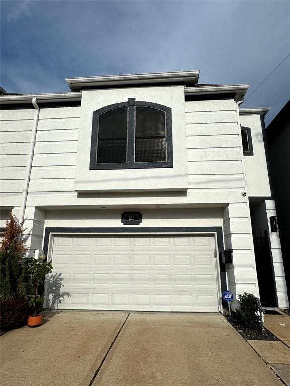 824 Birdsall Street, Houston, TX 77007 Exterior / Front Elevation