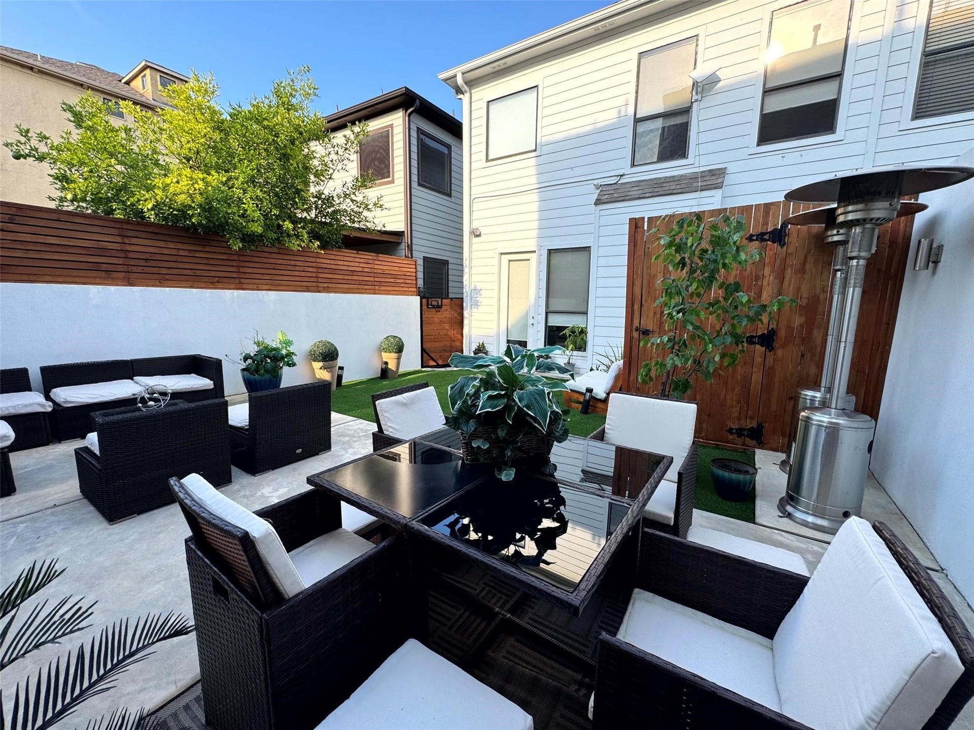 824 Birdsall Street, Houston, TX 77007 Patio / Outdoor Living