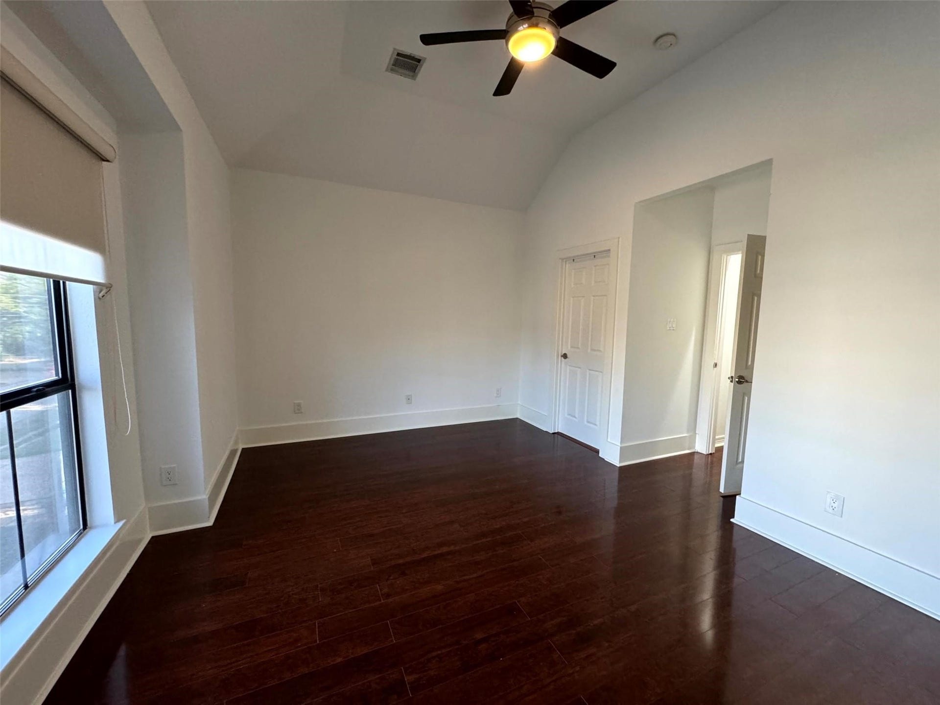 824 Birdsall Street, Houston, TX 77007 Secondary Bedroom