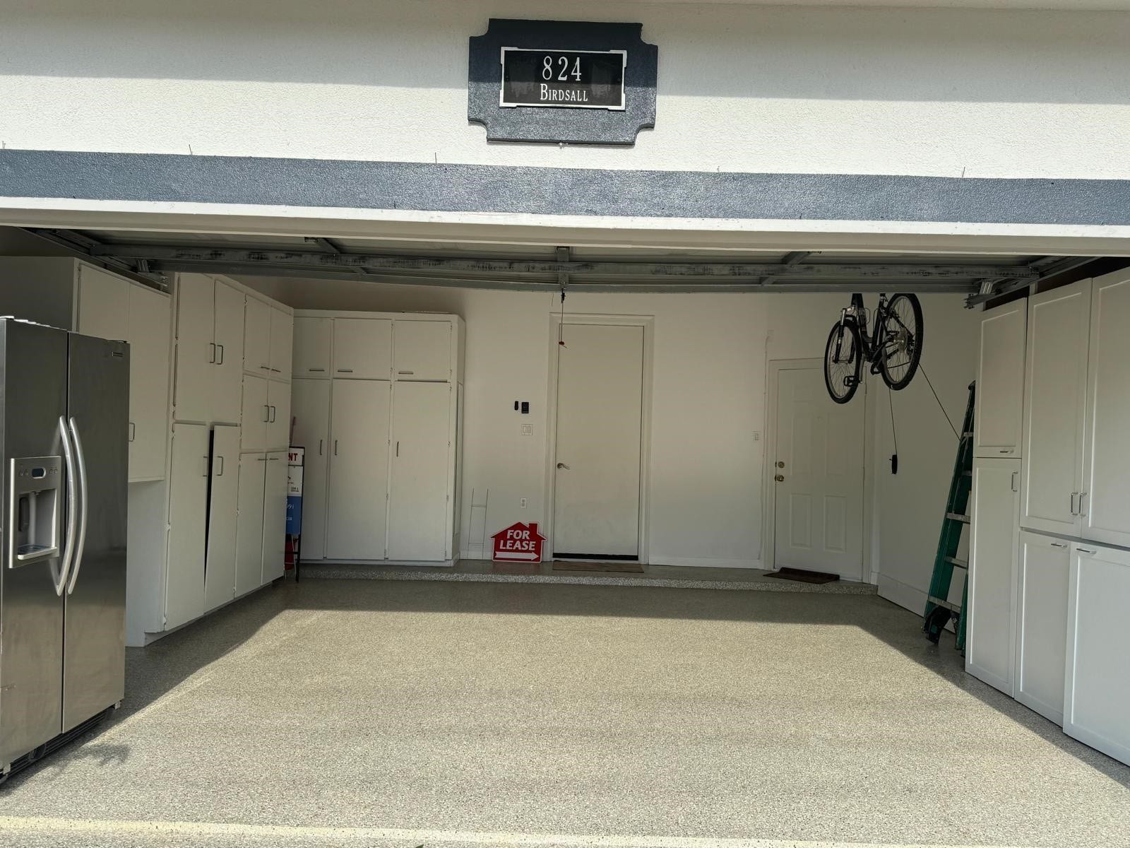 824 Birdsall Street, Houston, TX 77007 Garage View