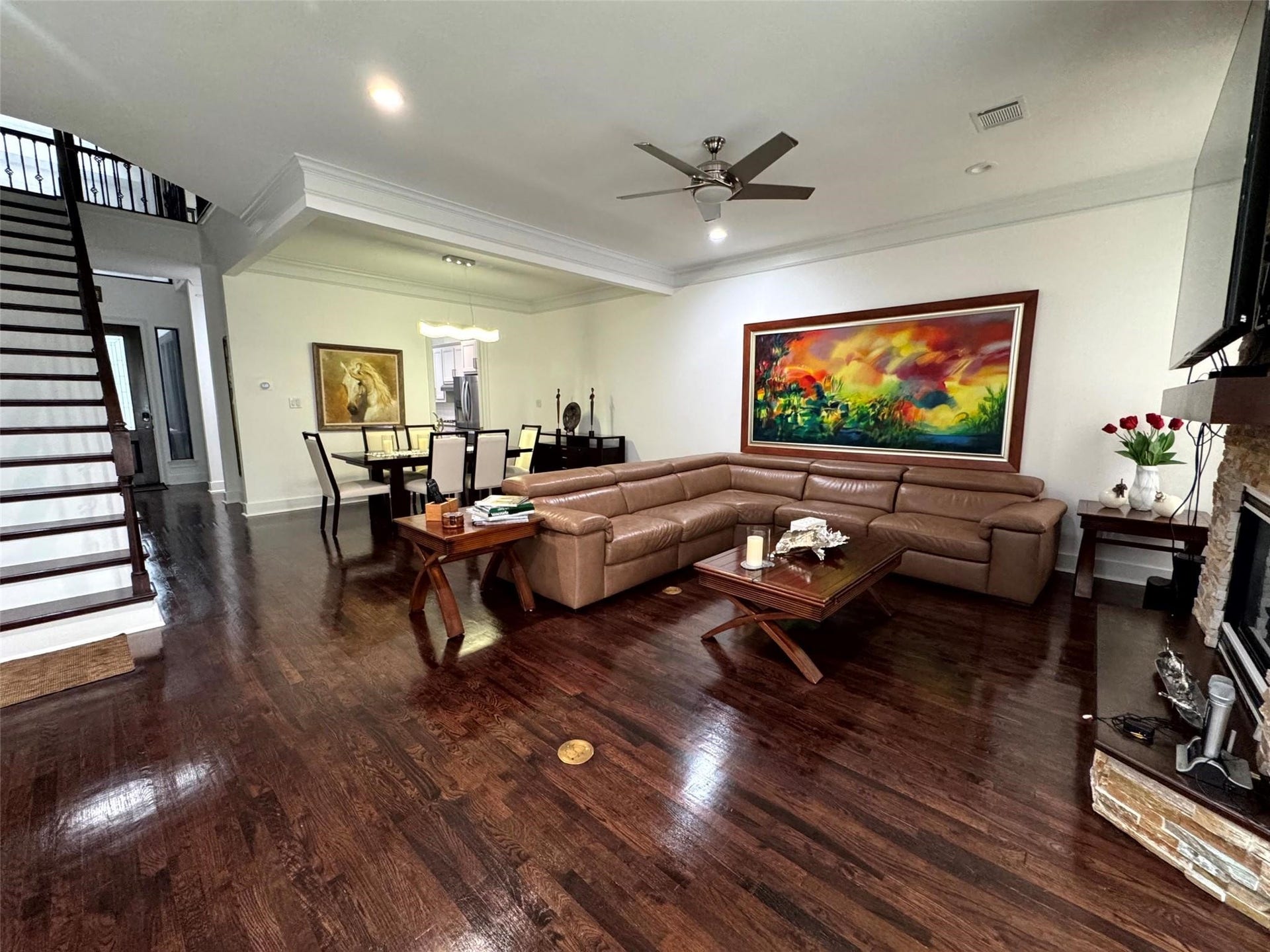 824 Birdsall Street, Houston, TX 77007 Living Area