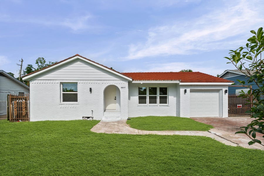 Property photo for 4607 Englewood Street, Houston, TX