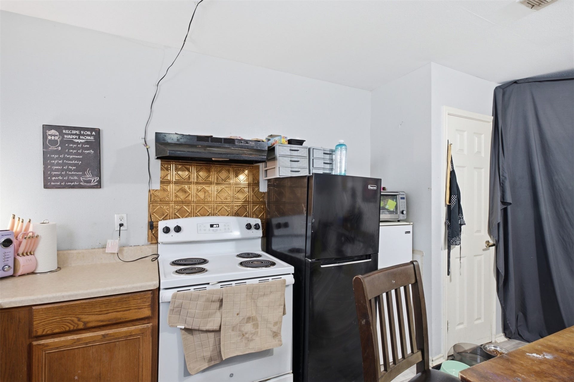 4314 Avenue T, Santa Fe, TX 77510 Kitchen.