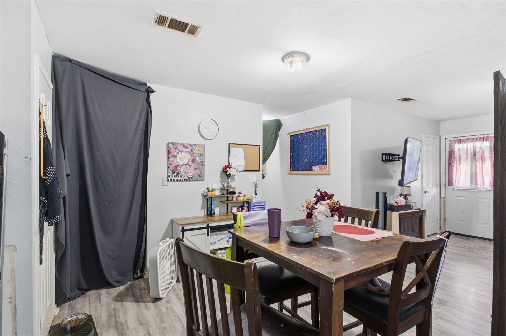4314 Avenue T, Santa Fe, TX 77510 Dinning area.