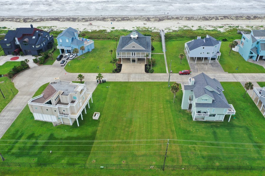 Property photo for 19135 Kahala Drive Drive, Galveston, TX