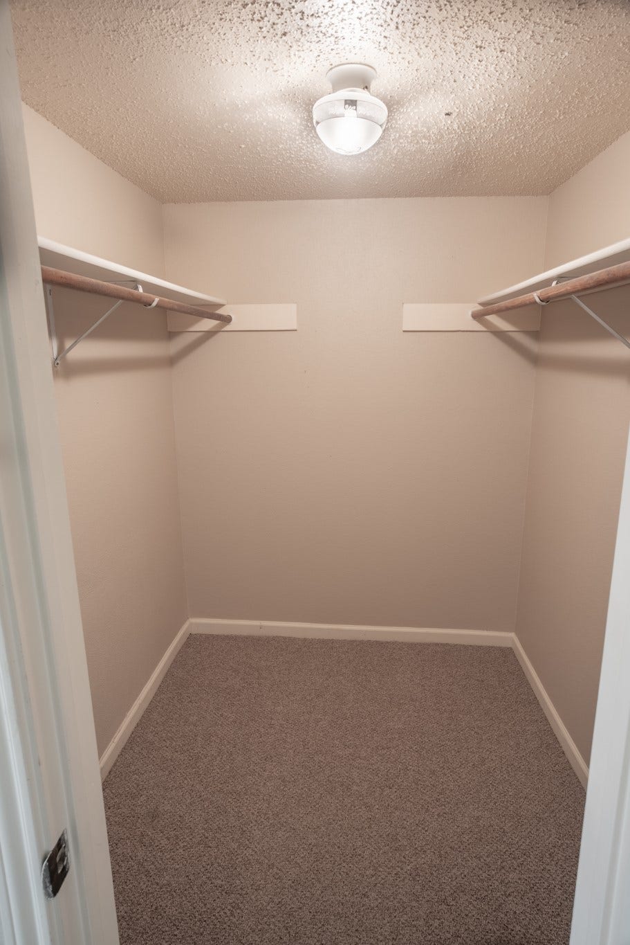 Primary Bedroom-Walk-in Closet