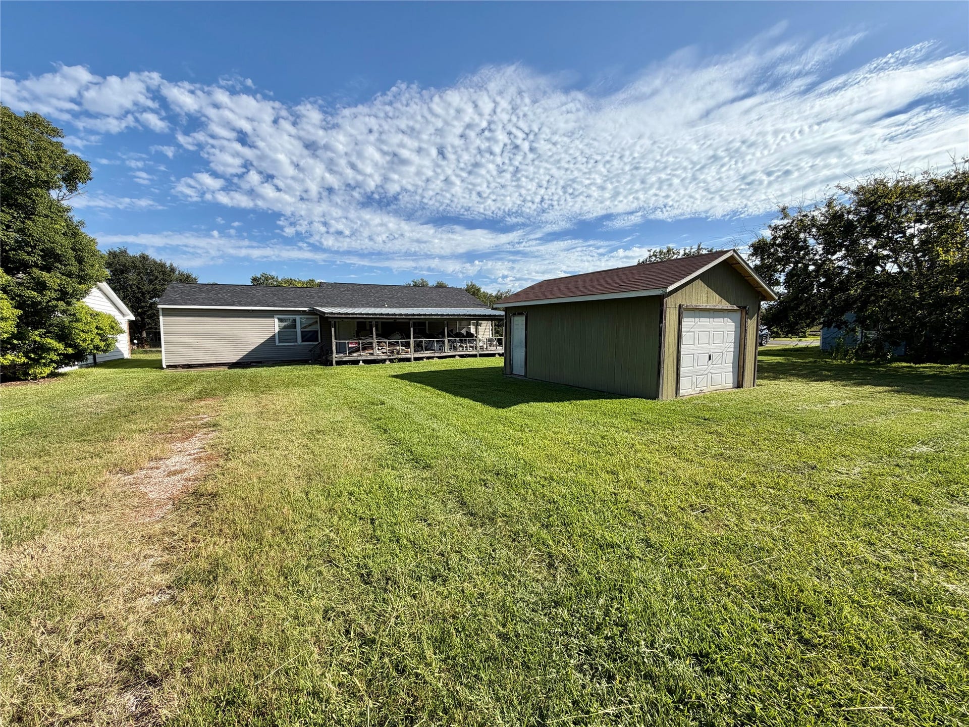 711 W 7th Street, Freeport, TX 77541 711 W 7th Street, Freeport, TX 77541