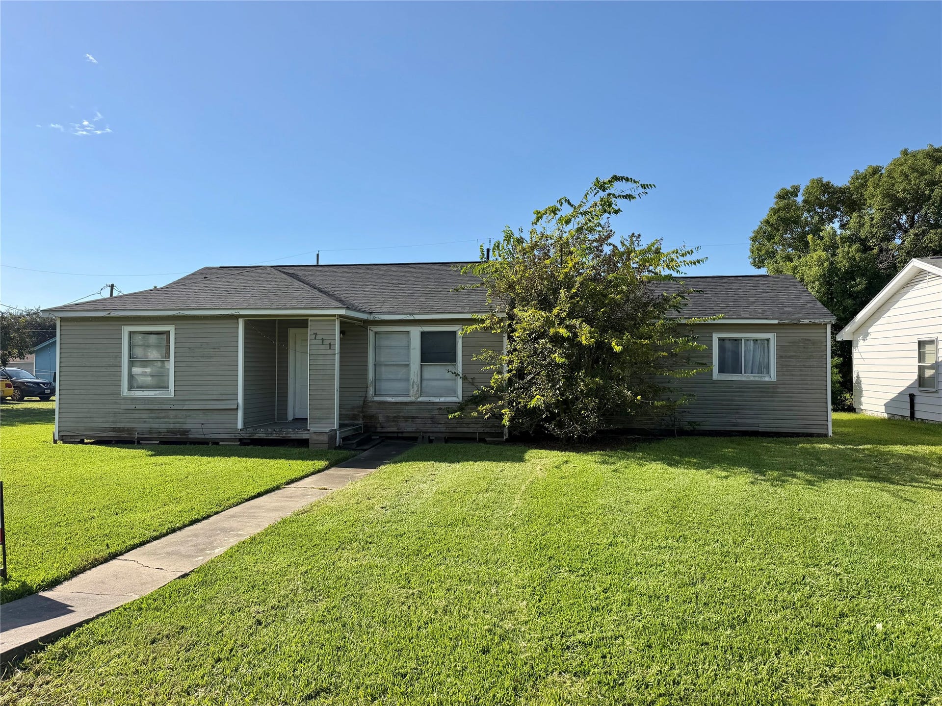 711 W 7th Street, Freeport, TX 77541 711 W 7th Street, Freeport, TX 77541