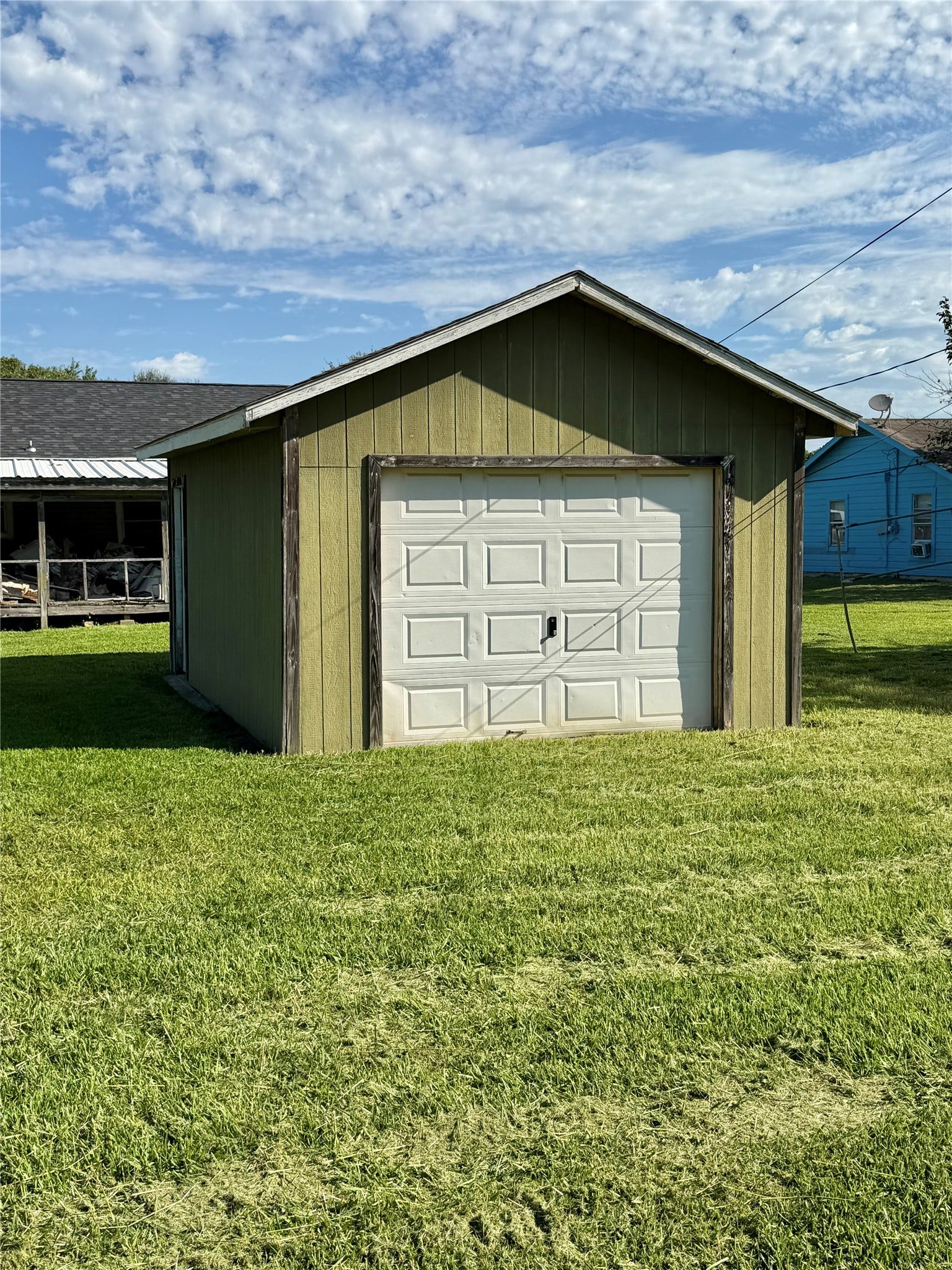 711 W 7th Street, Freeport, TX 77541 711 W 7th Street, Freeport, TX 77541