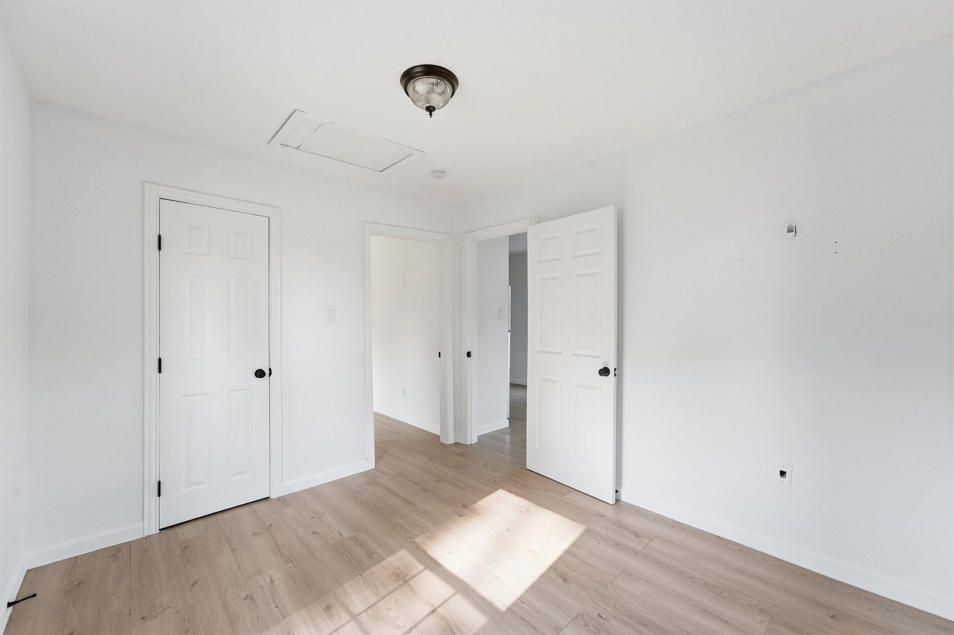8030 Record Street, Houston, TX 77028 8030 Record Street, Houston, TX 77028