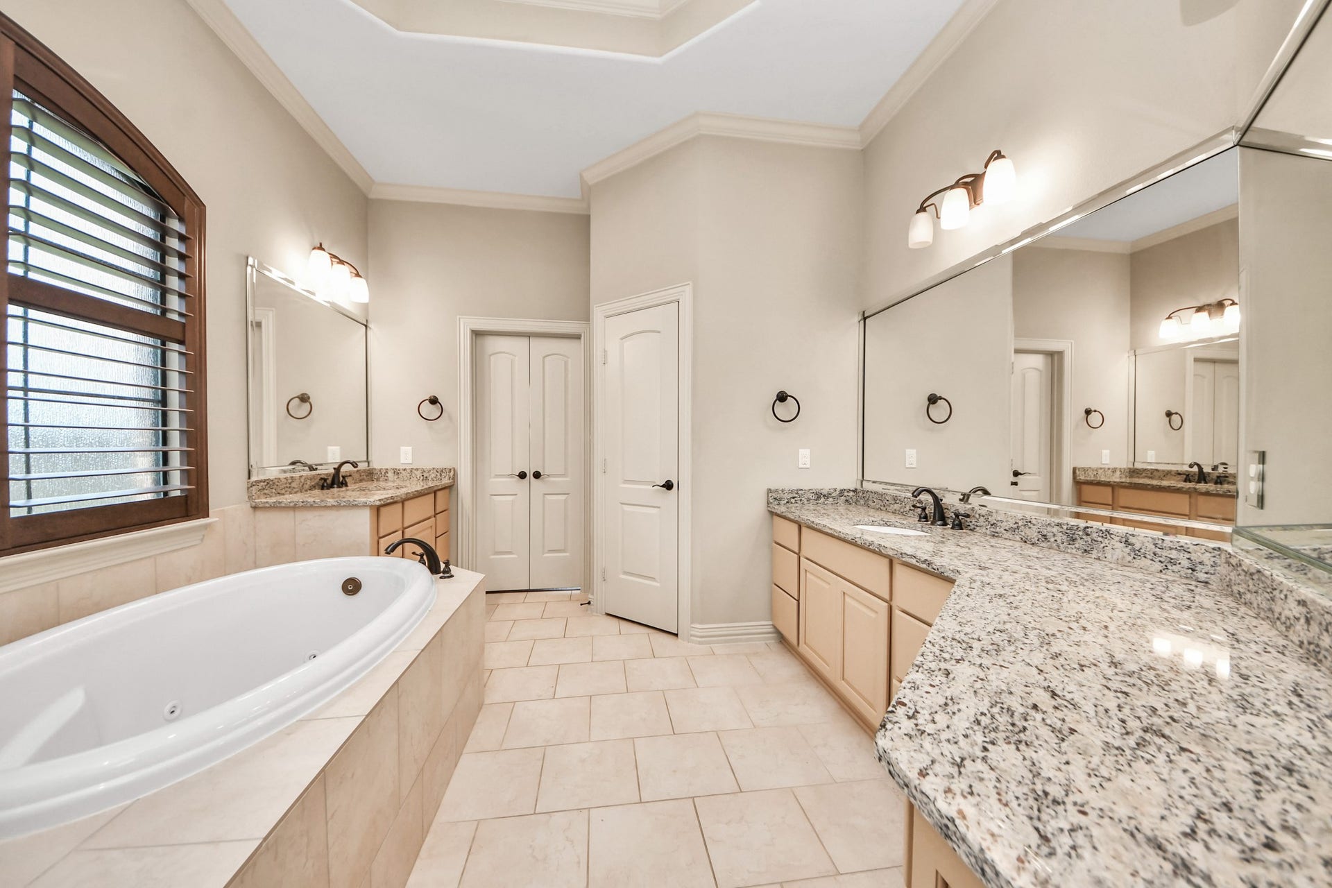 4827 Magnolia Bend Drive, Rosharon, TX 77583 4827 Magnolia Bend Drive, Rosharon, TX 77583