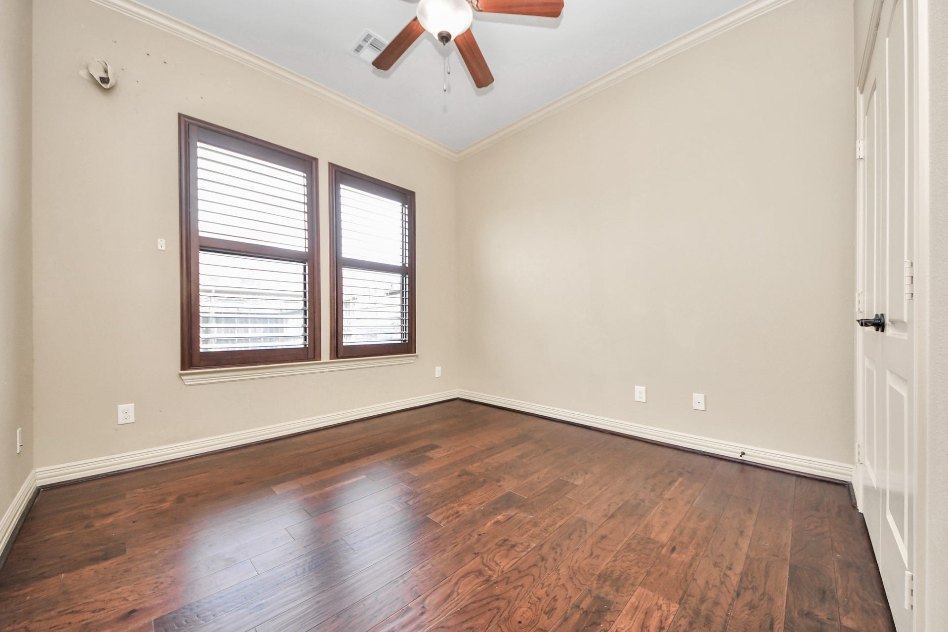 4827 Magnolia Bend Drive, Rosharon, TX 77583 4827 Magnolia Bend Drive, Rosharon, TX 77583