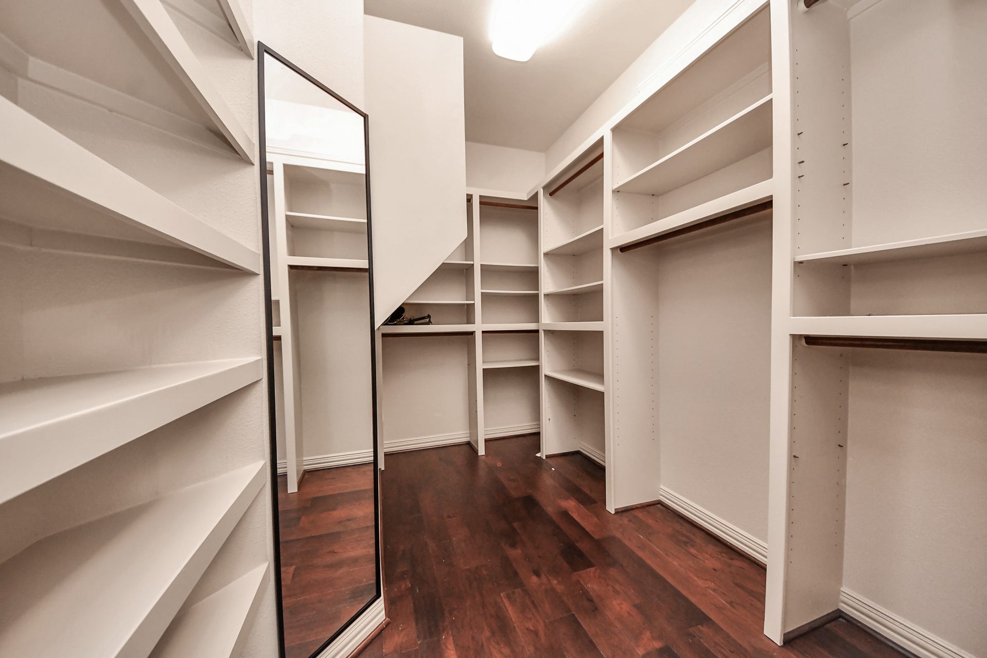 4827 Magnolia Bend Drive, Rosharon, TX 77583 4827 Magnolia Bend Drive, Rosharon, TX 77583