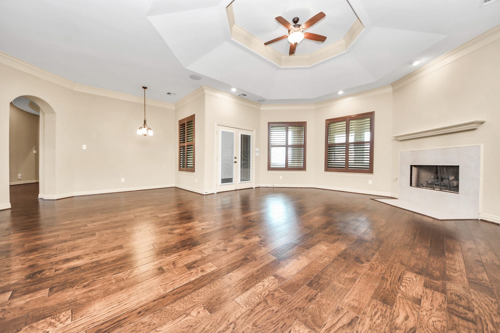 4827 Magnolia Bend Drive, Rosharon, TX 77583 4827 Magnolia Bend Drive, Rosharon, TX 77583