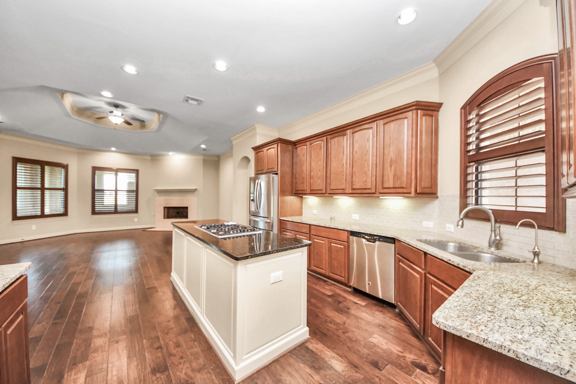 4827 Magnolia Bend Drive, Rosharon, TX 77583 4827 Magnolia Bend Drive, Rosharon, TX 77583