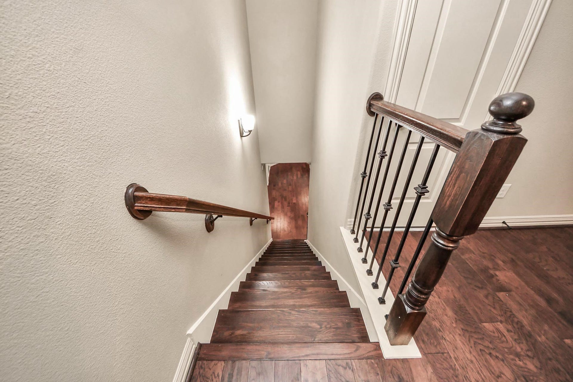 4827 Magnolia Bend Drive, Rosharon, TX 77583 4827 Magnolia Bend Drive, Rosharon, TX 77583