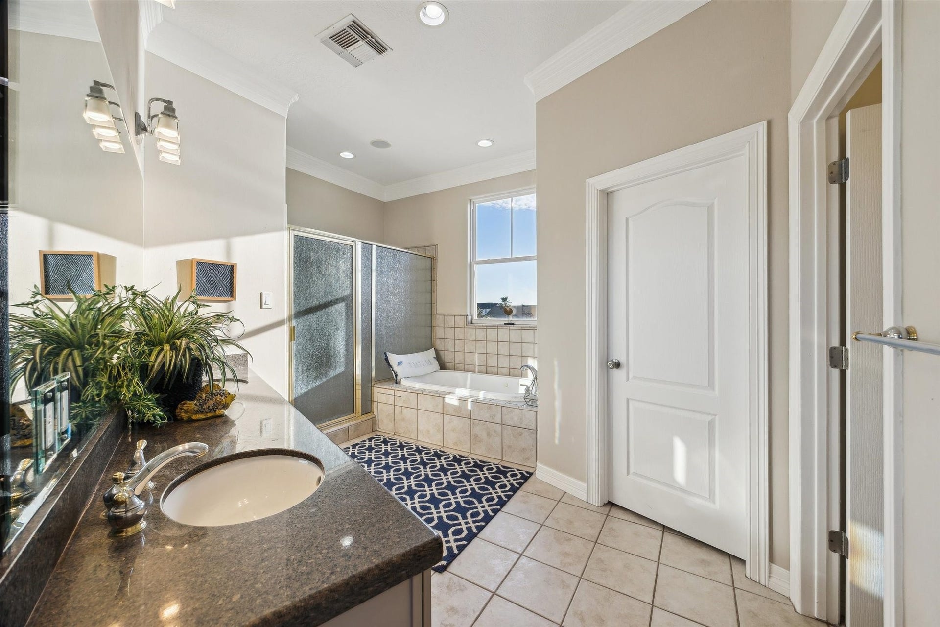2nd floor master bathroom