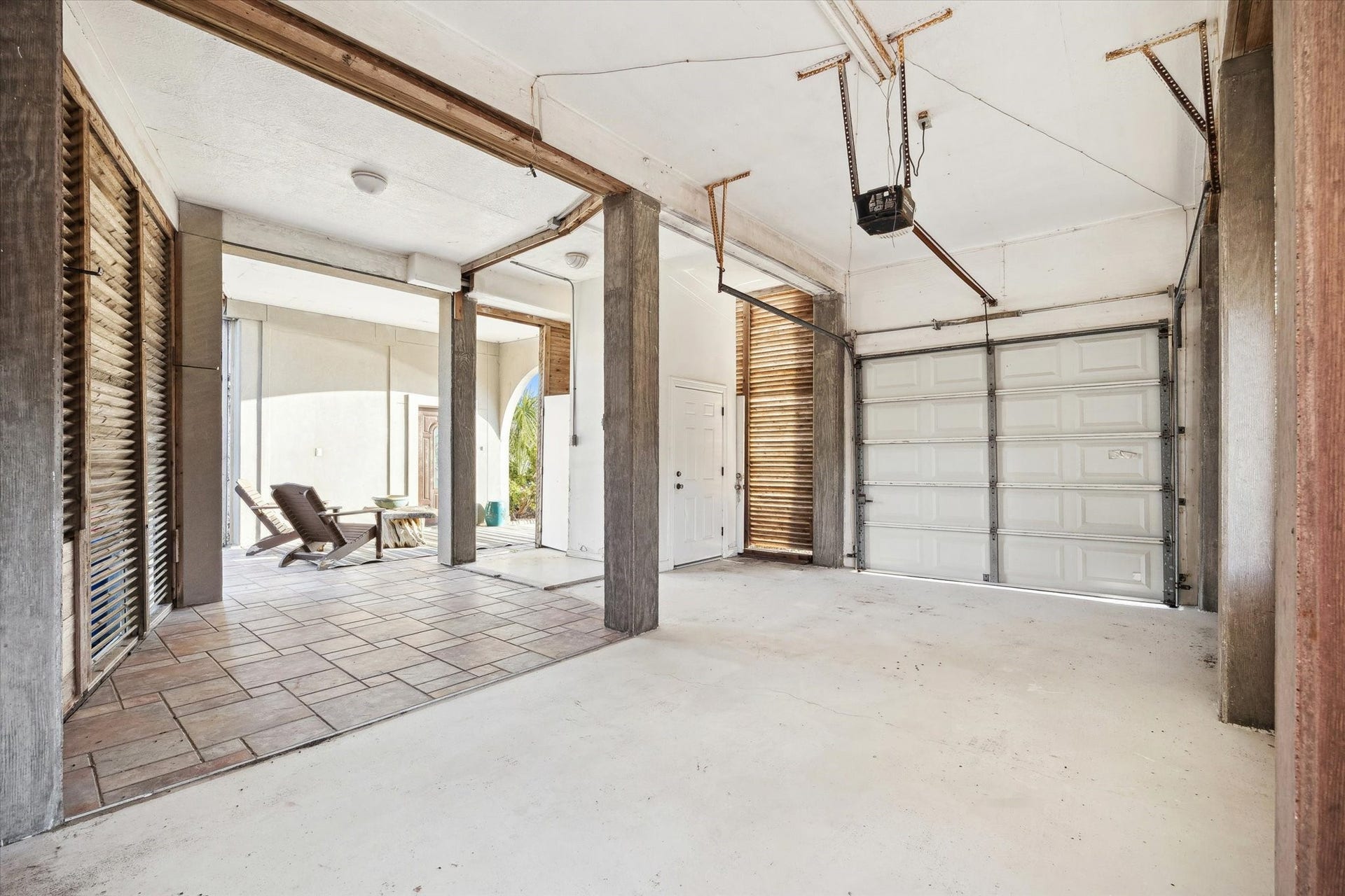 Covered walkway from front door to garage