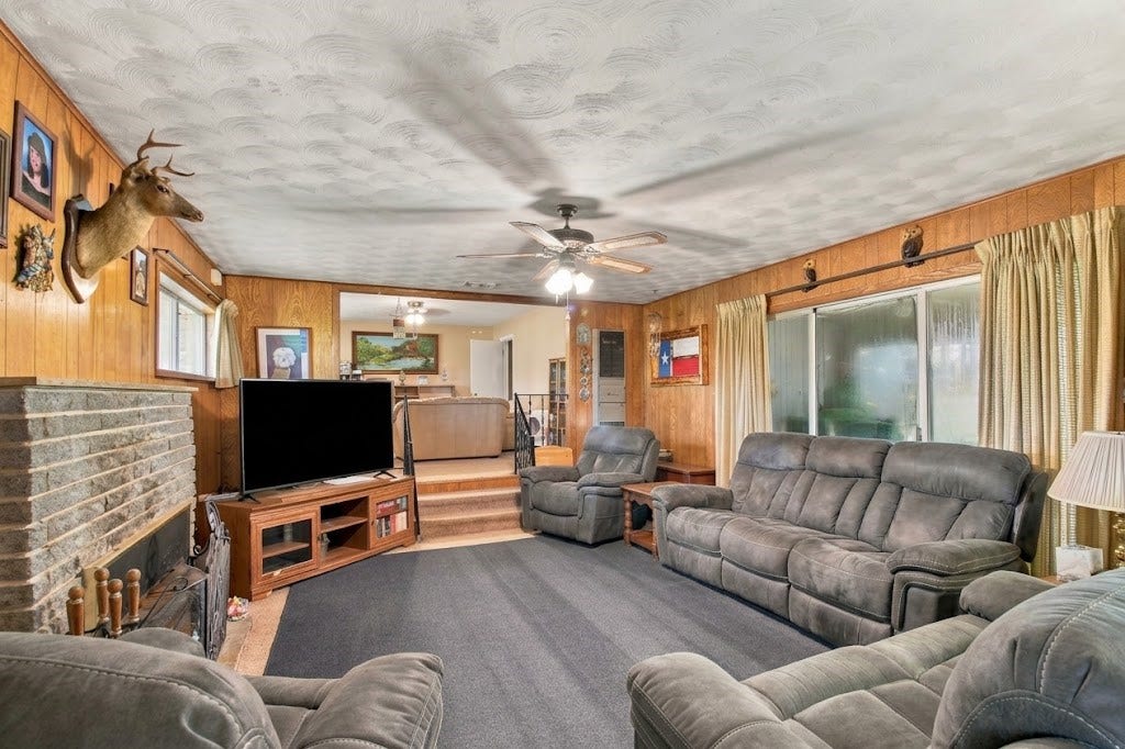 16852 County Road 809, Brazoria, TX 77422