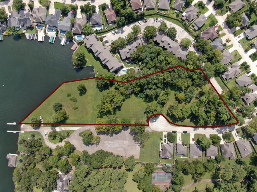 Property photo for 3.4 ACRES WATERFRONT Aspen Dr Walden, Montgomery, TX