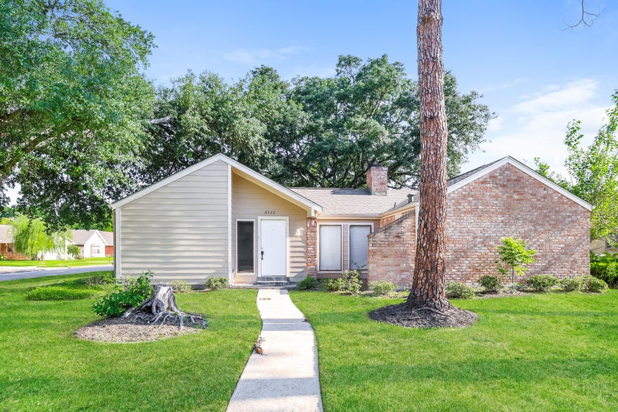 Property photo for 6222 Maywood Forest Drive, Houston, TX