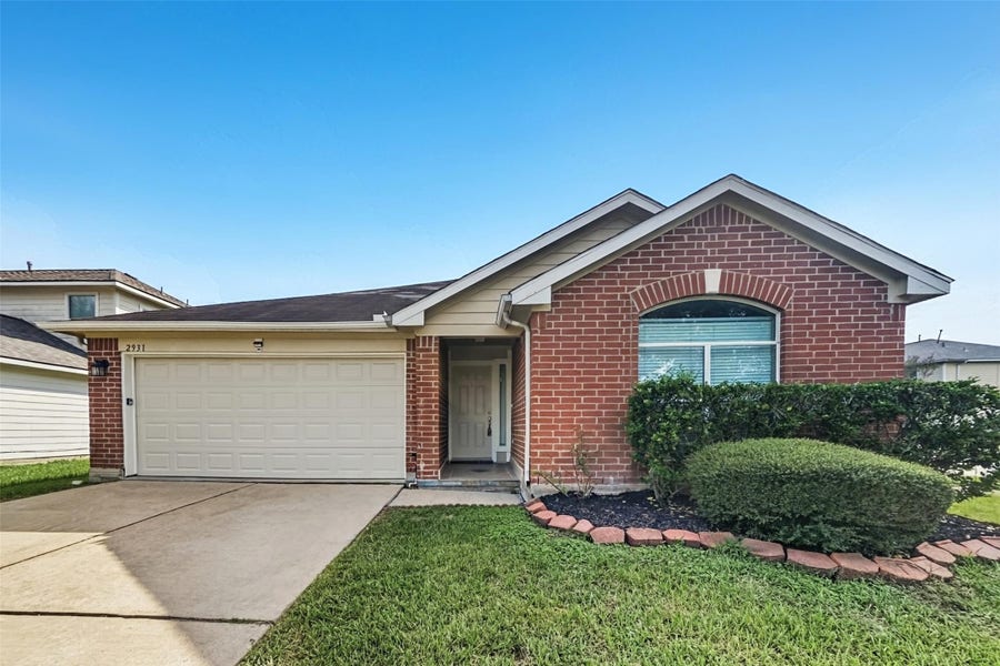 Property photo for 2931 Steelhead Drive, Houston, TX