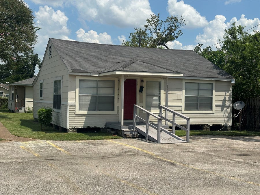 Property photo for 3929 Caplin Street, Houston, TX