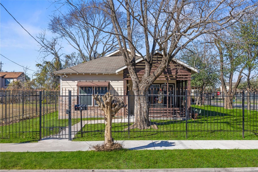 Property photo for 5219 Farmer Street, Houston, TX