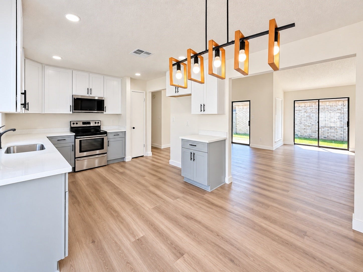 2226 Sunset Trail, Sugar Land, TX 77478 2226 Sunset Trail, Sugar Land, TX 77478