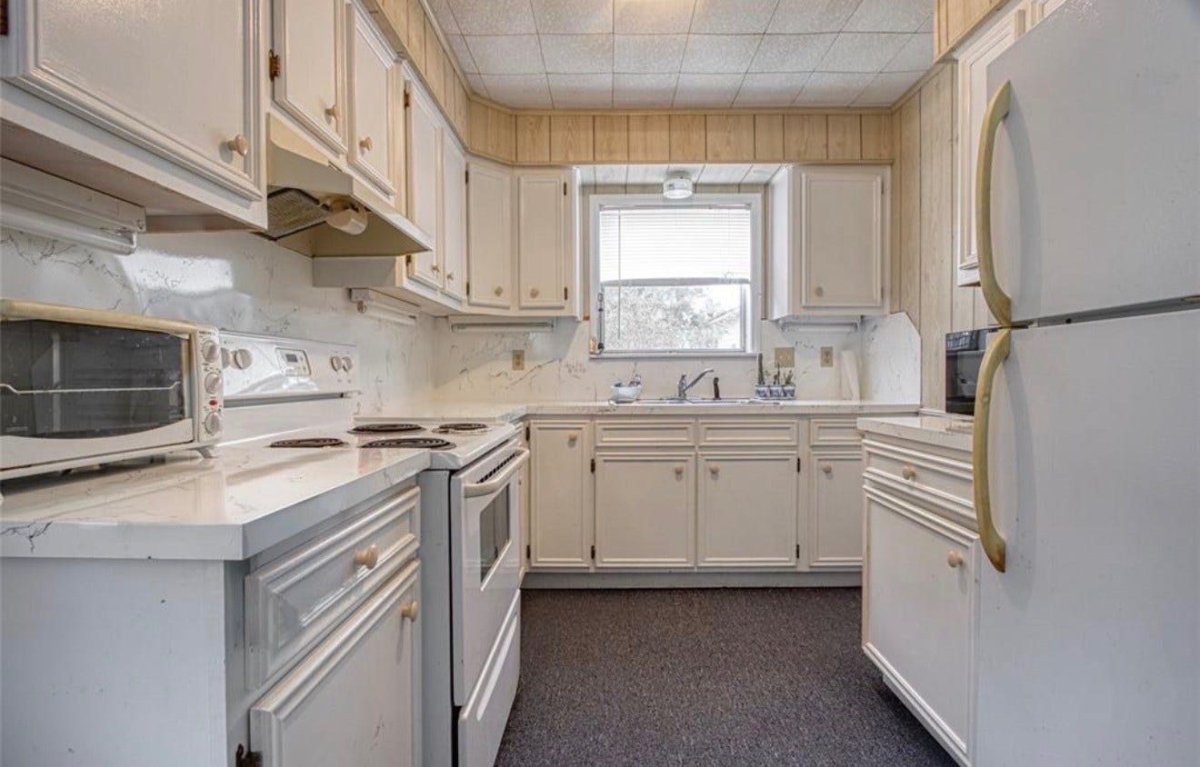 118 4th Street, Dickinson, TX 77539 118 4th Street, Dickinson, TX 77539