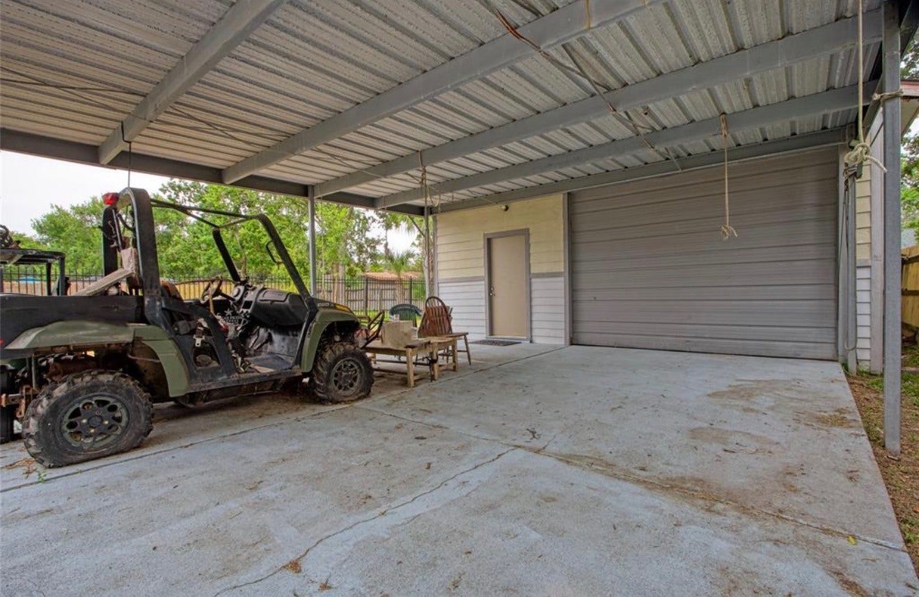 118 4th Street, Dickinson, TX 77539 118 4th Street, Dickinson, TX 77539