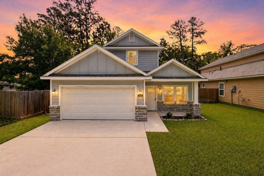 Property photo for 719 Cherokee Drive, Montgomery, TX