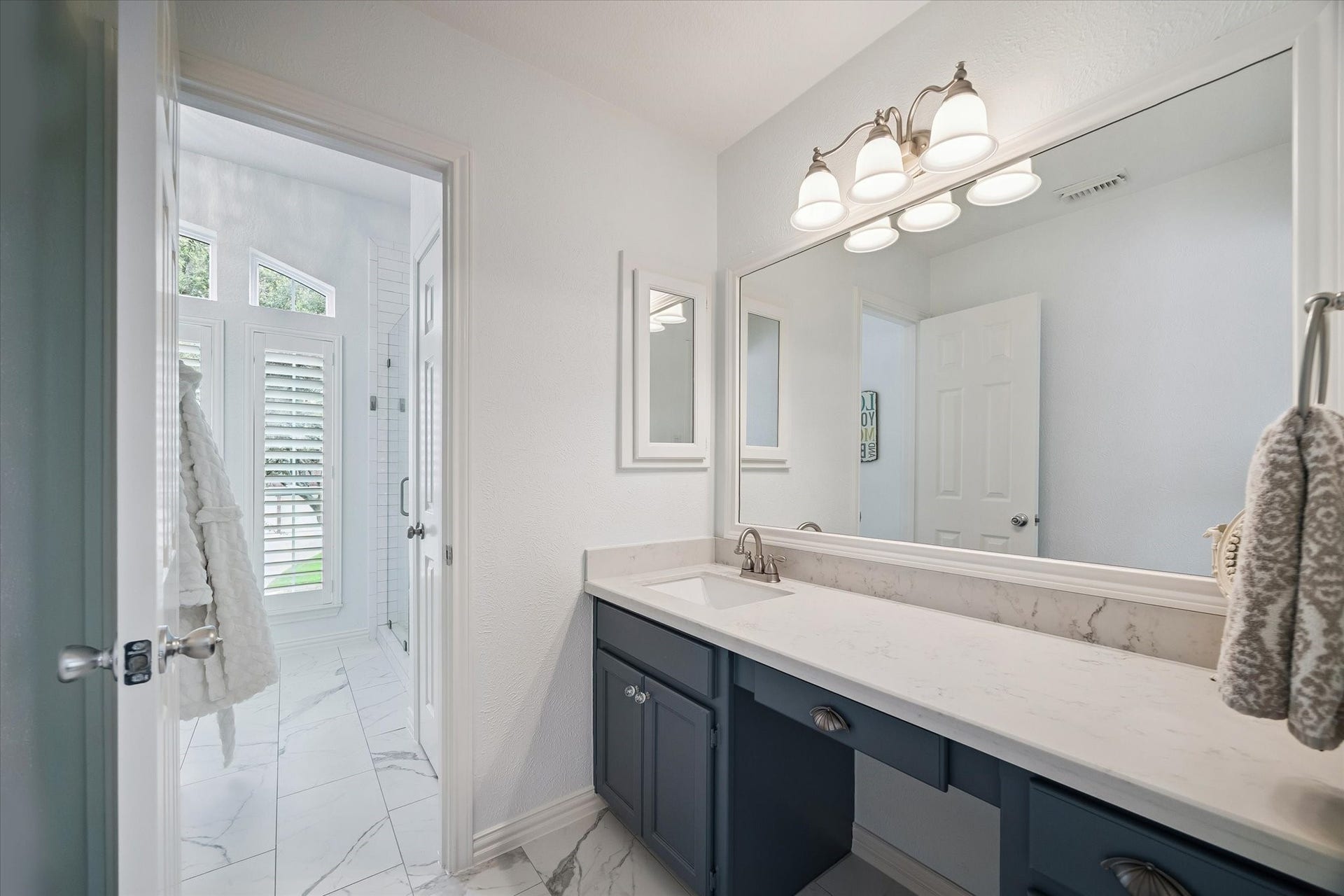 26 Epping Forest Way, Sugar Land, TX 77479