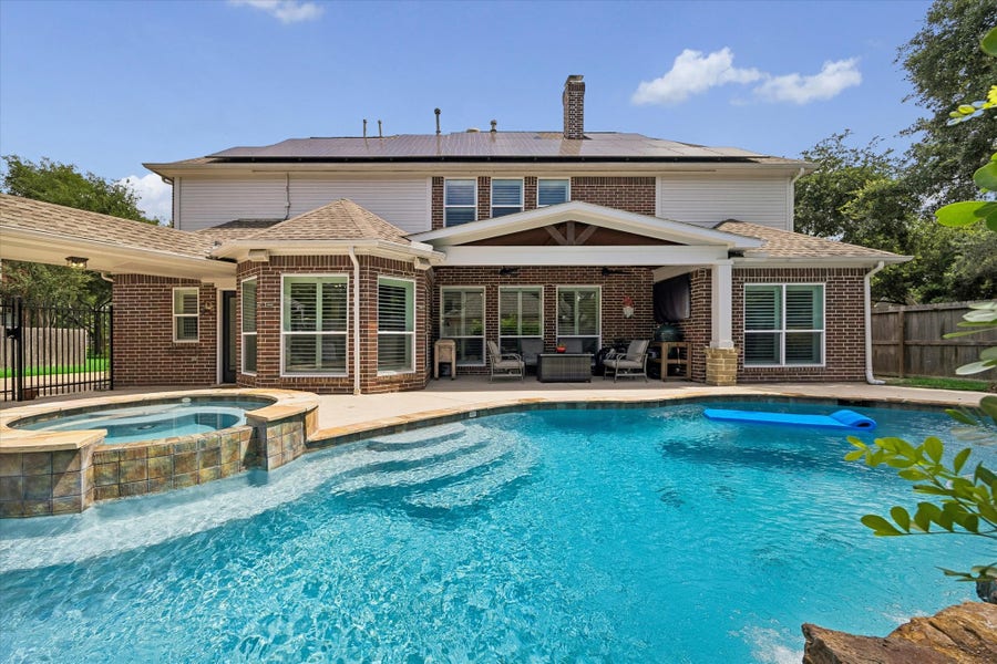 Property photo for 26 Epping Forest Way, Sugar Land, TX