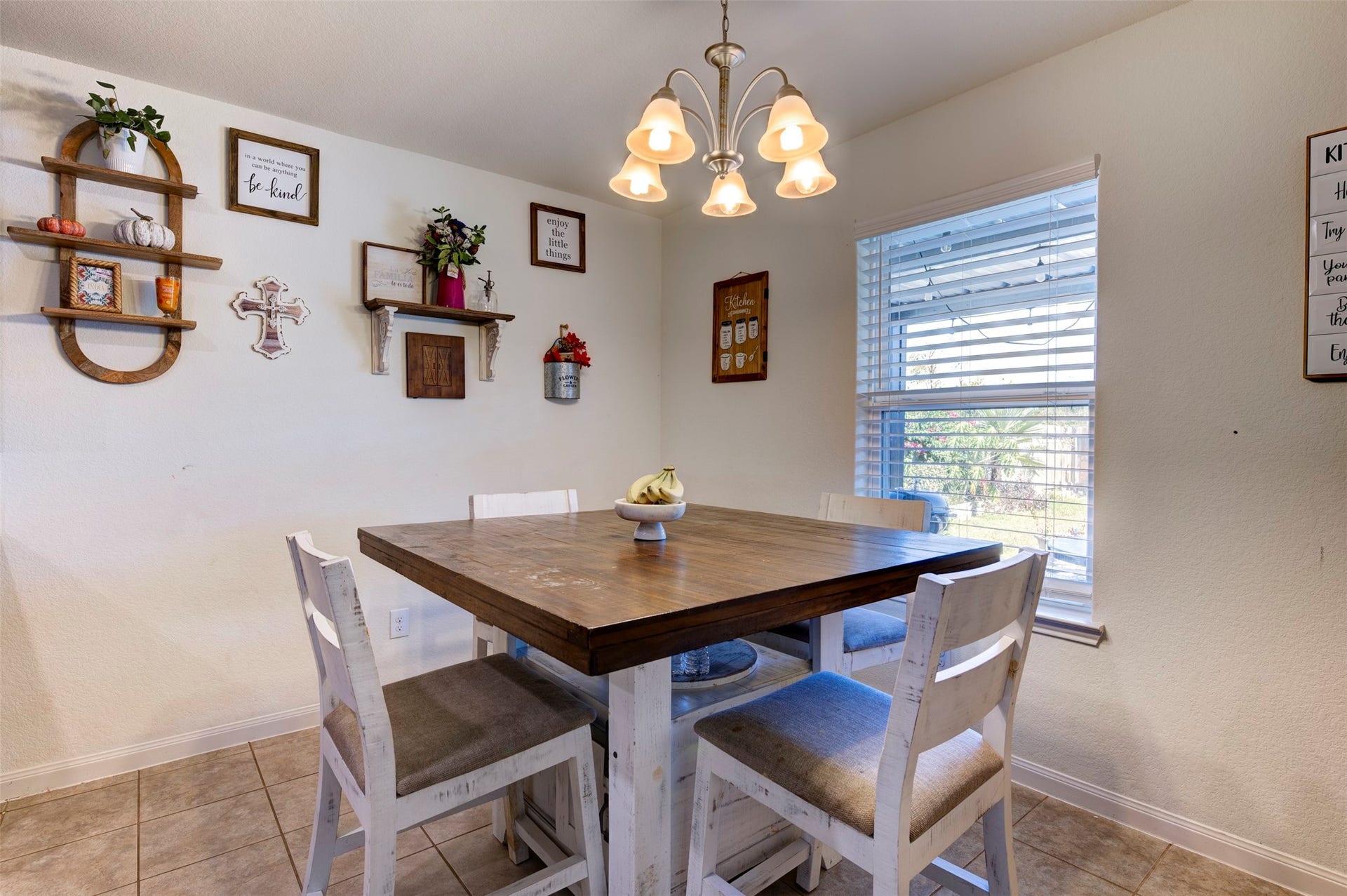 2306 Starboard Sail Drive, La Marque, TX 77568 2306 Starboard Sail Drive, La Marque, TX 77568