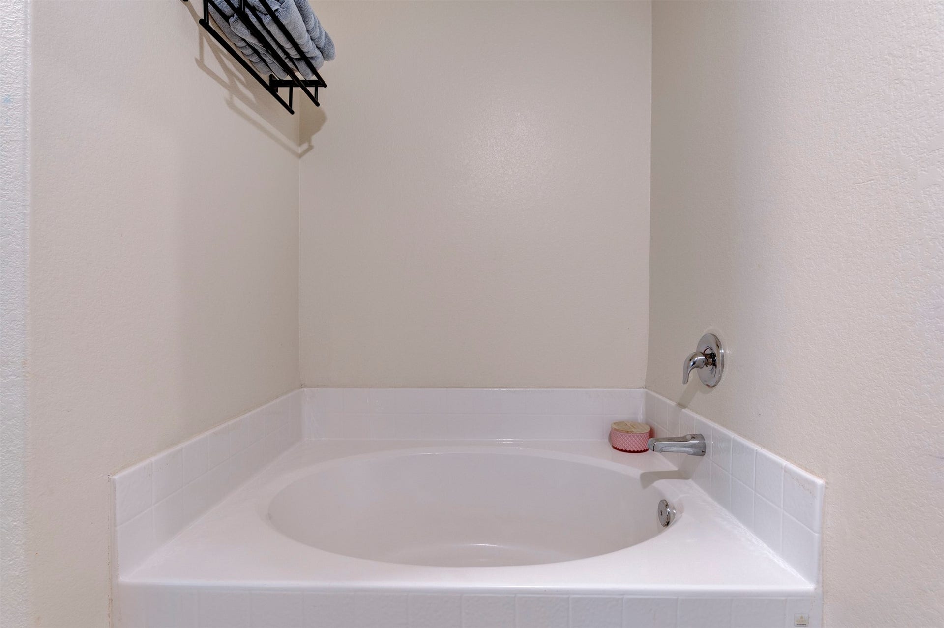 2306 Starboard Sail Drive, La Marque, TX 77568 2306 Starboard Sail Drive, La Marque, TX 77568
