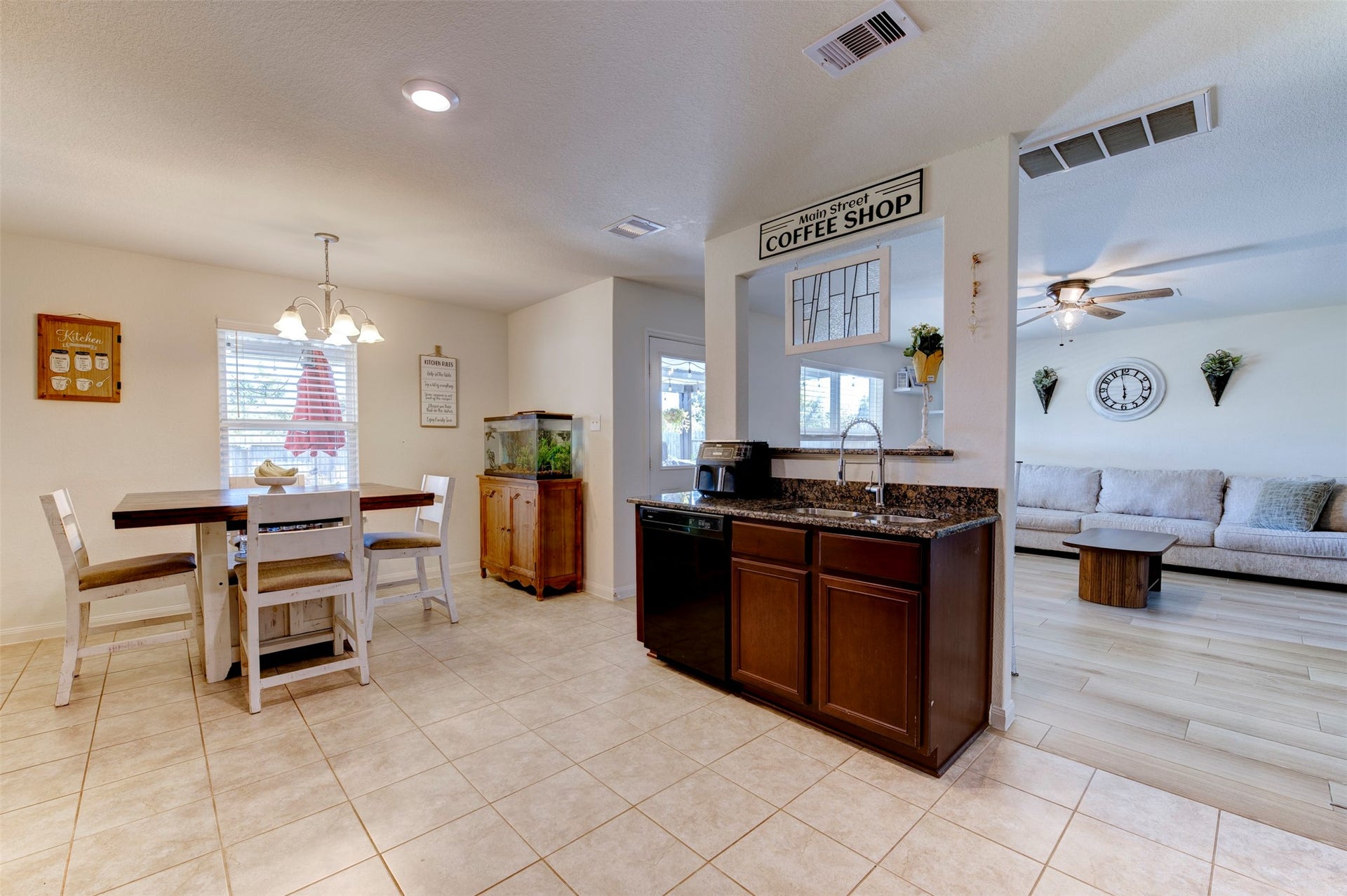 2306 Starboard Sail Drive, La Marque, TX 77568 2306 Starboard Sail Drive, La Marque, TX 77568